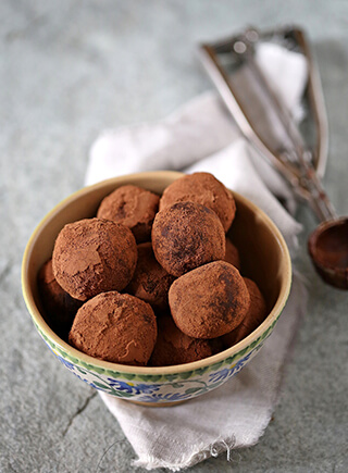 DARK CHOCOLATE PRUNE TRUFFLES